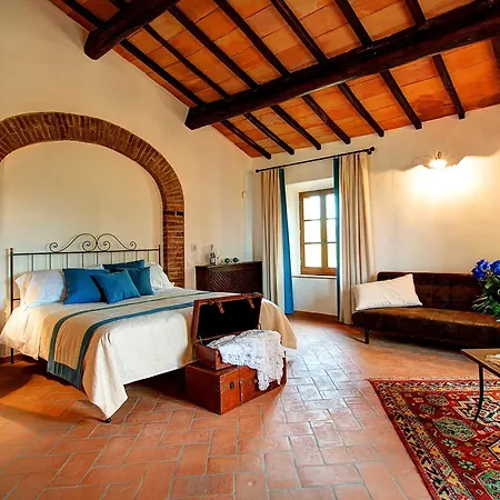 Il Giuncheto Bed and Breakfast 4*