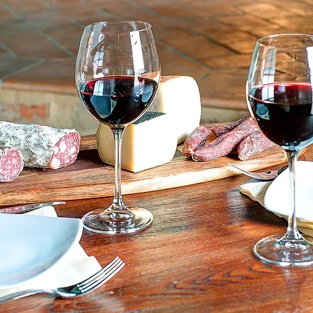 Il Giuncheto Bed & Breakfast 4*
